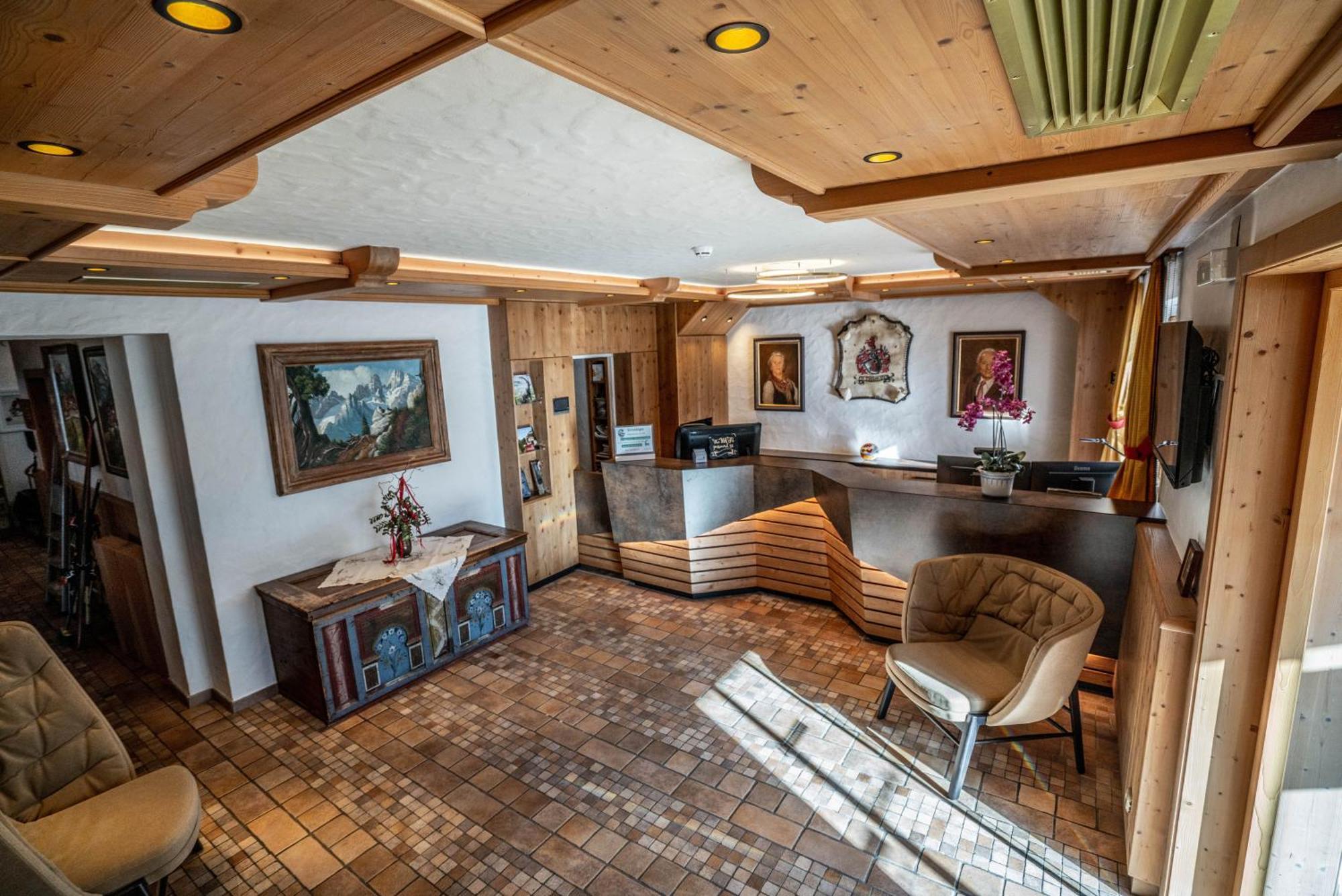 Alpin Panoramahotel Laerchenhof Heiligenblut Buitenkant foto